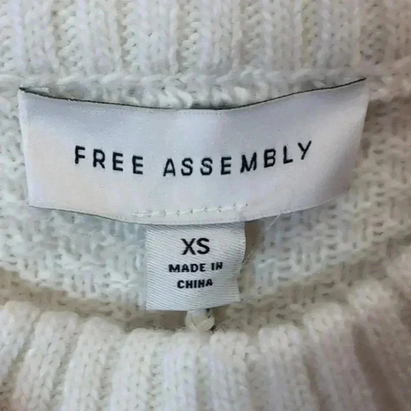 Free Assembly Women’s Mixed Cable Knit Sweater, Midweight - Picture 7 of 10